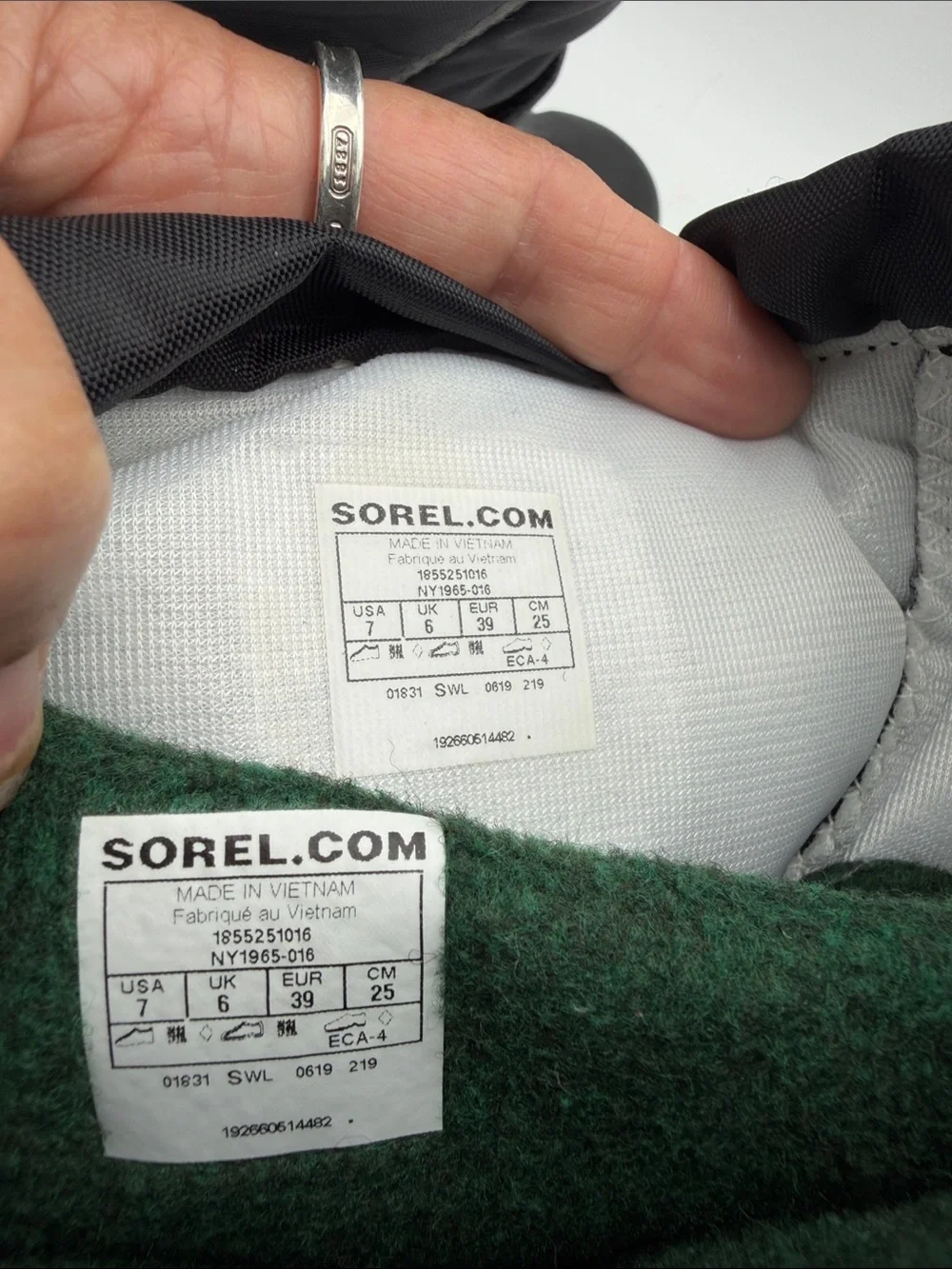SOREL Flurry Youth Snow Boots Size 7 Waterproof Insulated Winter Snow Unisex